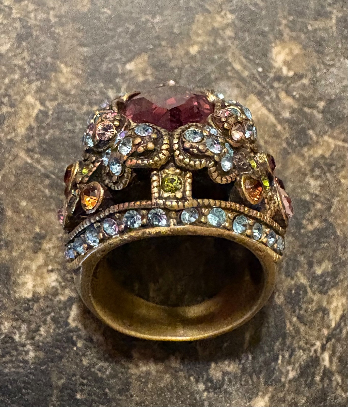 Heidi Daus Ring , weighs 18 grams, multiple stones, see photos for details