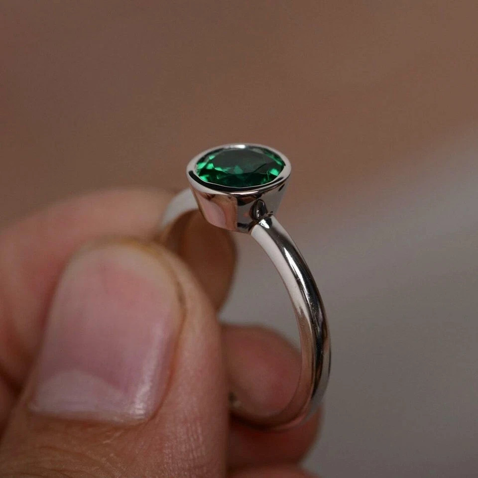 2Ct Round Lab Created Emerald Women’s Engagement Ring 14K White Gold Plated
