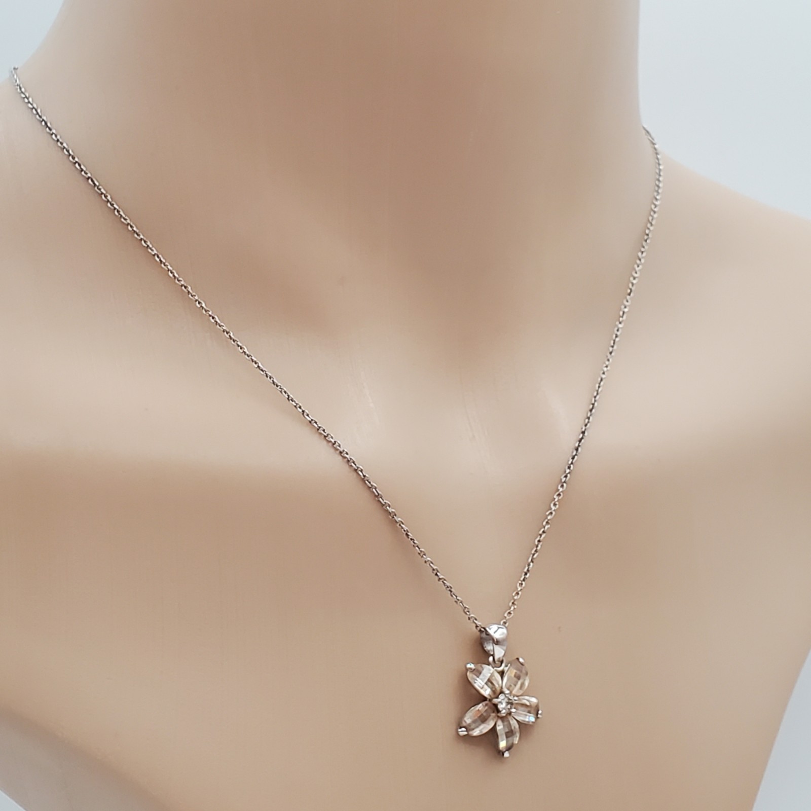 VTG 925 Champagne Flower 16in Necklace Sterling Silver 2.82gtw Open Back Estate