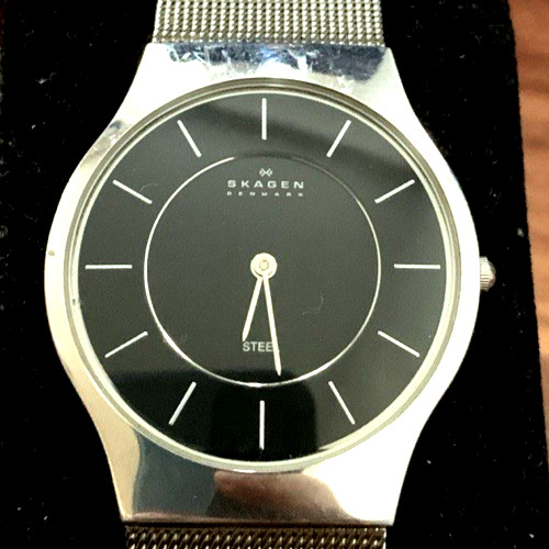 Skagen 233LSSB Stainless Steel Mesh Thin Classic Black Dial Watch 34mm