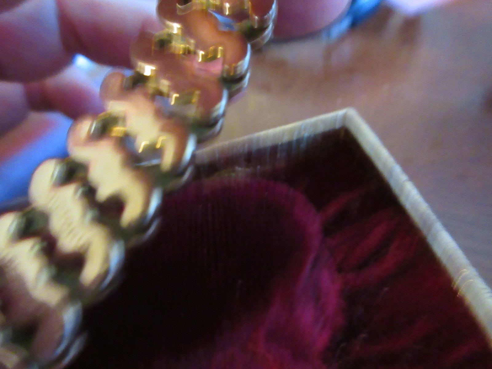 Vintage 1940″s WW11 Sweetheart Expansion Bracelet Victoria Gold Filled w/Box