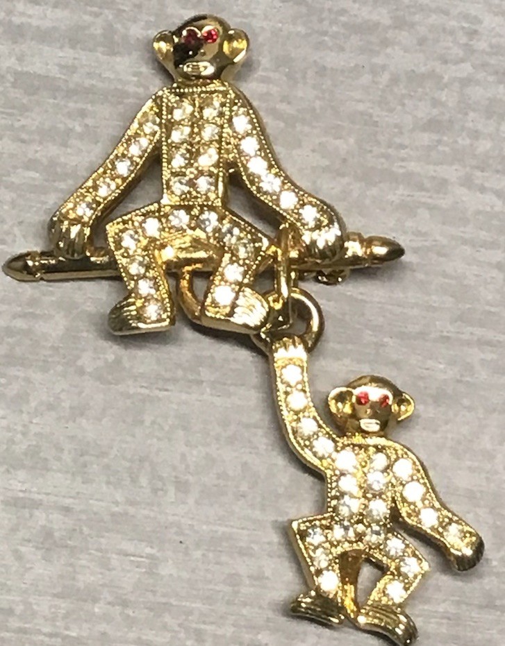 JOAN RIVERS DOUBLE TROUBLE 2 MONKEY ARTICULATED PIN BROOCH RUBY EYES 2” SIGNED