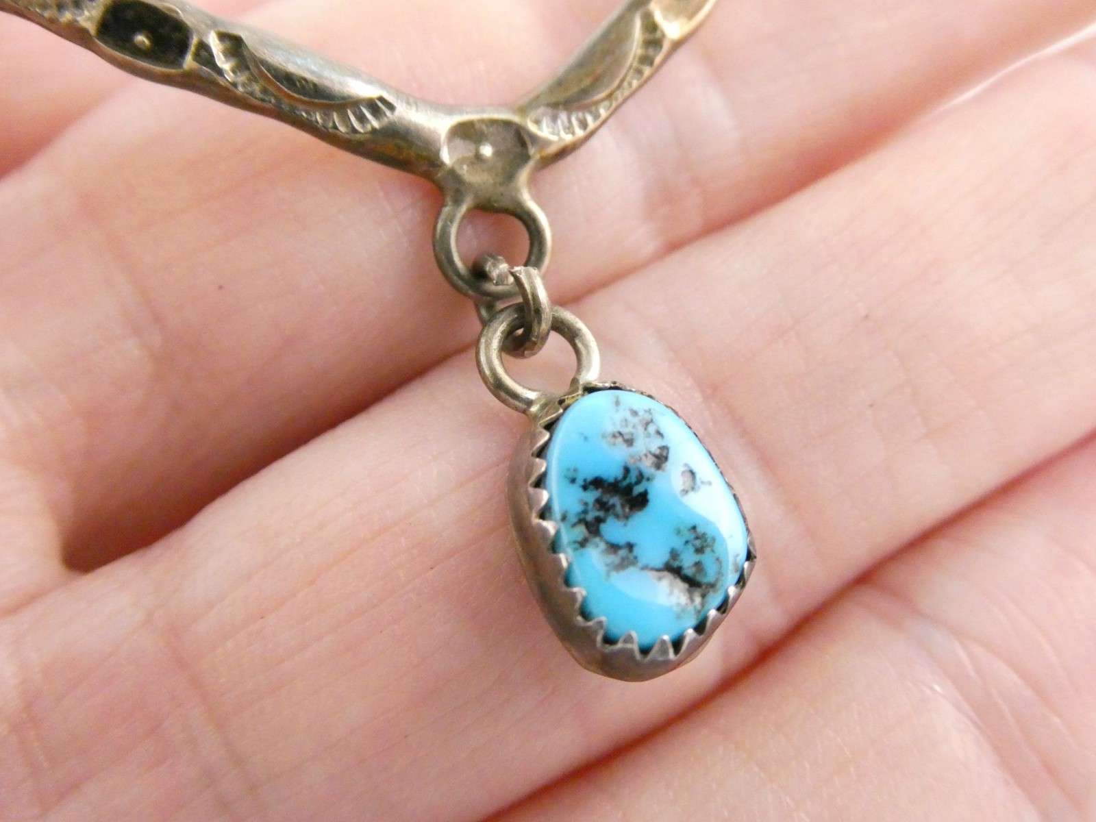 Southwestern Sterling Silver V Shape Turquoise Drop Design Cuff Bracelet 6.25 In