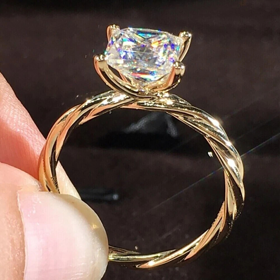 Princess Cut 14k Yellow Gold 2 CT Lab Grown IGI E F VVS Certified Diamond Ring