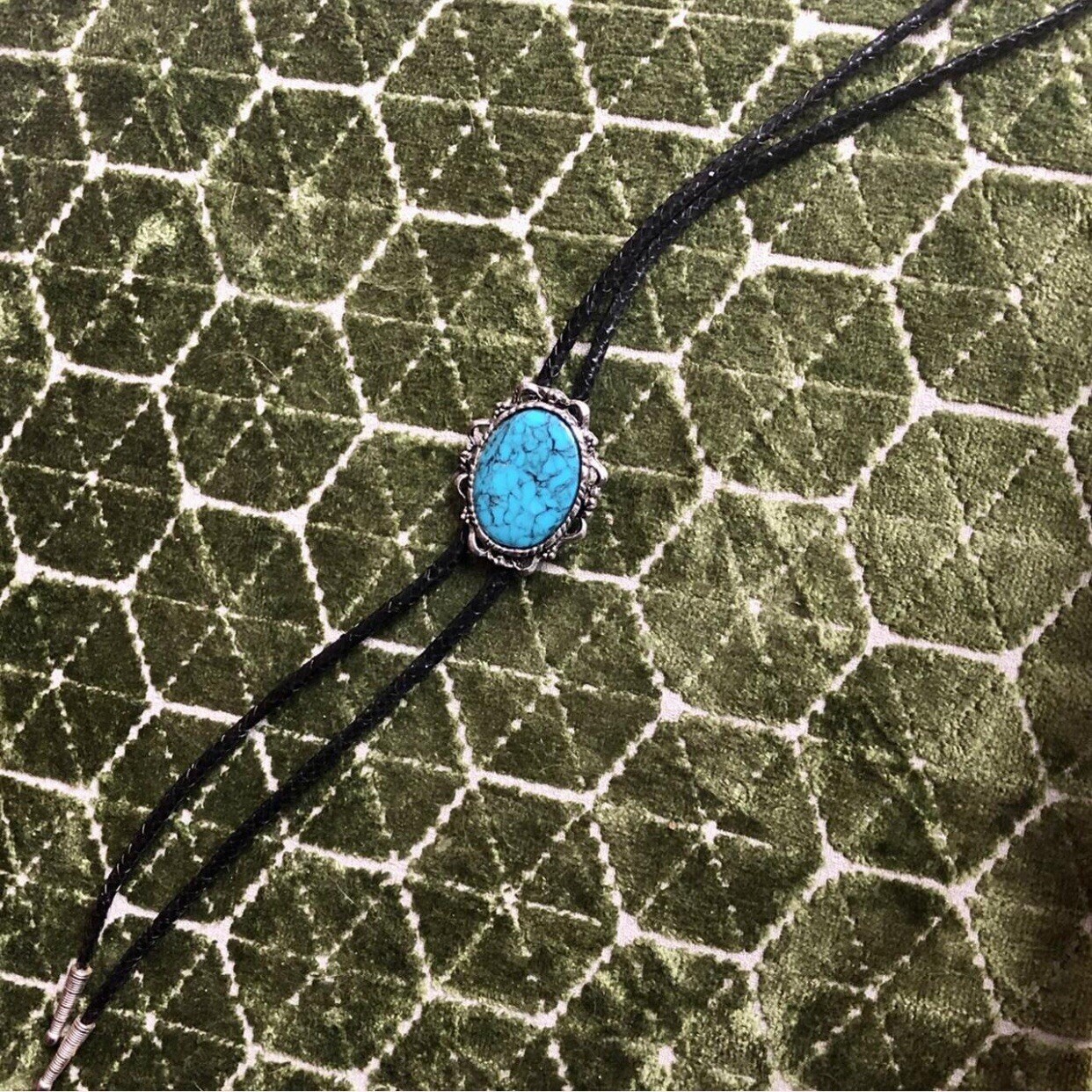 Bolo Tie Vintage 1970s Manmade Leather Turquoise Plastic Inlay Unisex