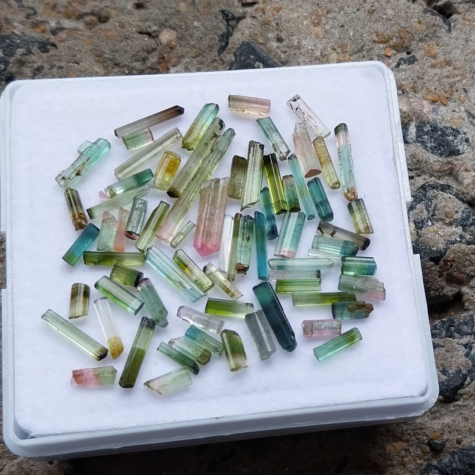 25.5 Carat 4.5 to 20 MM Natural Green Bi Color Tourmaline Pencil 70 Piece Lot
