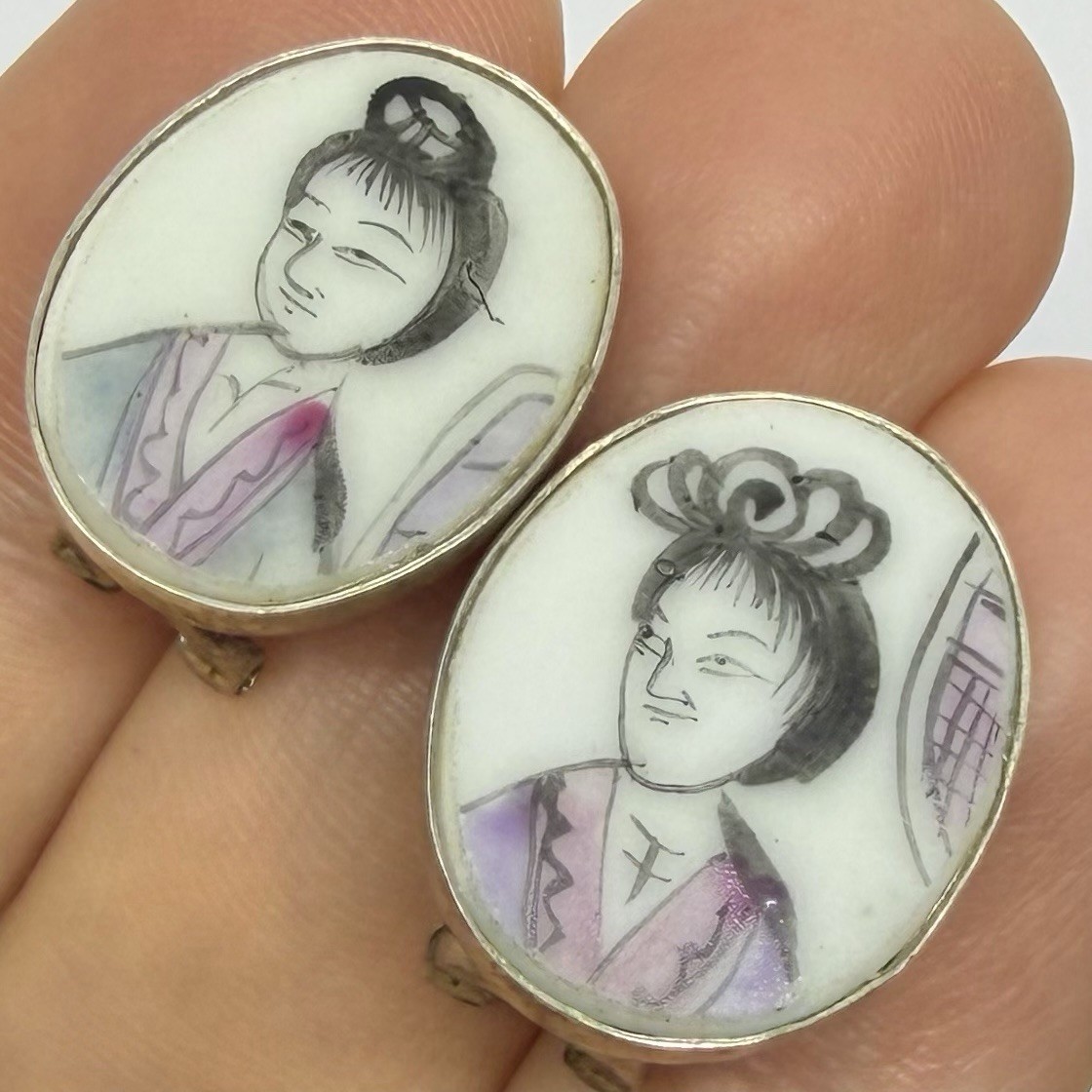 Vtg Chinese Export Painted Porcelain Shard Portrait 925 Bezel Earrings Omega