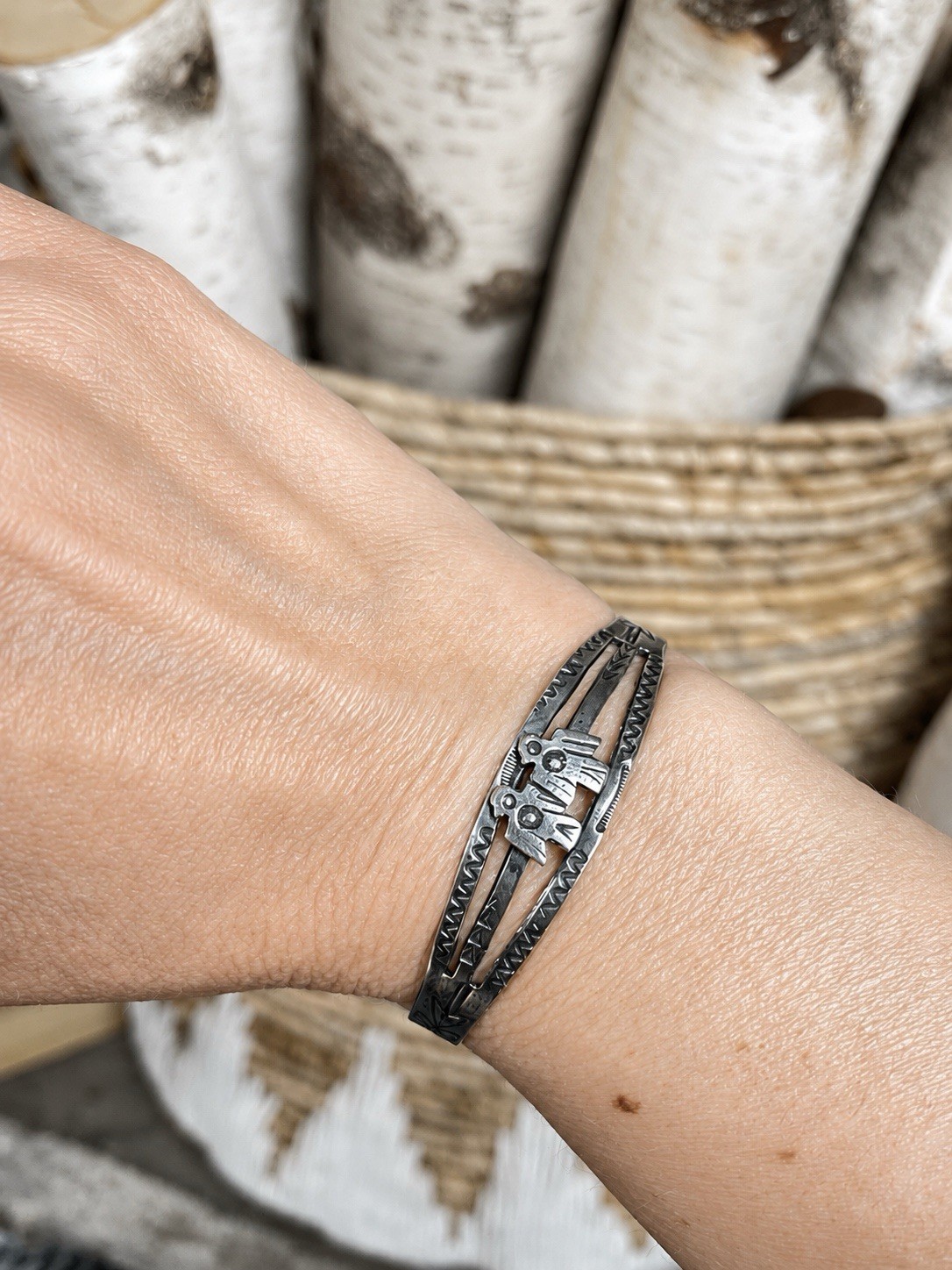 FRED HARVEY ERA Navajo THUNDERBIRD Sterling silver Cuff Bracelet Southwest Small