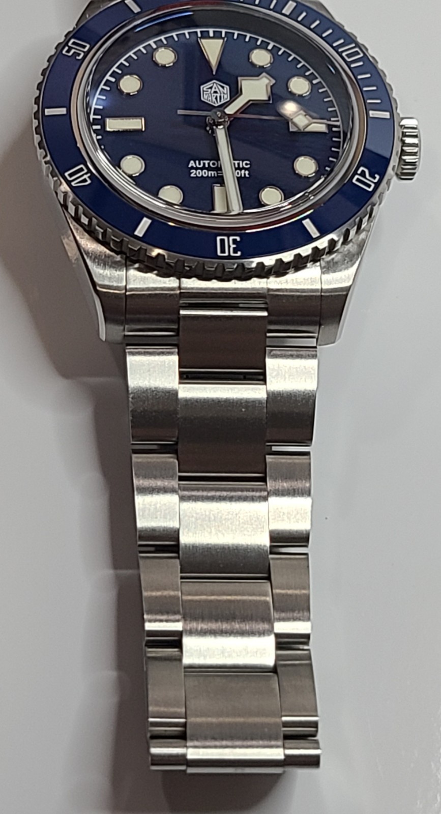 San Martin SN004-G LE Blue Dial Diver 38mm NH35 AutoMov 200M WR Sapphire Crystal