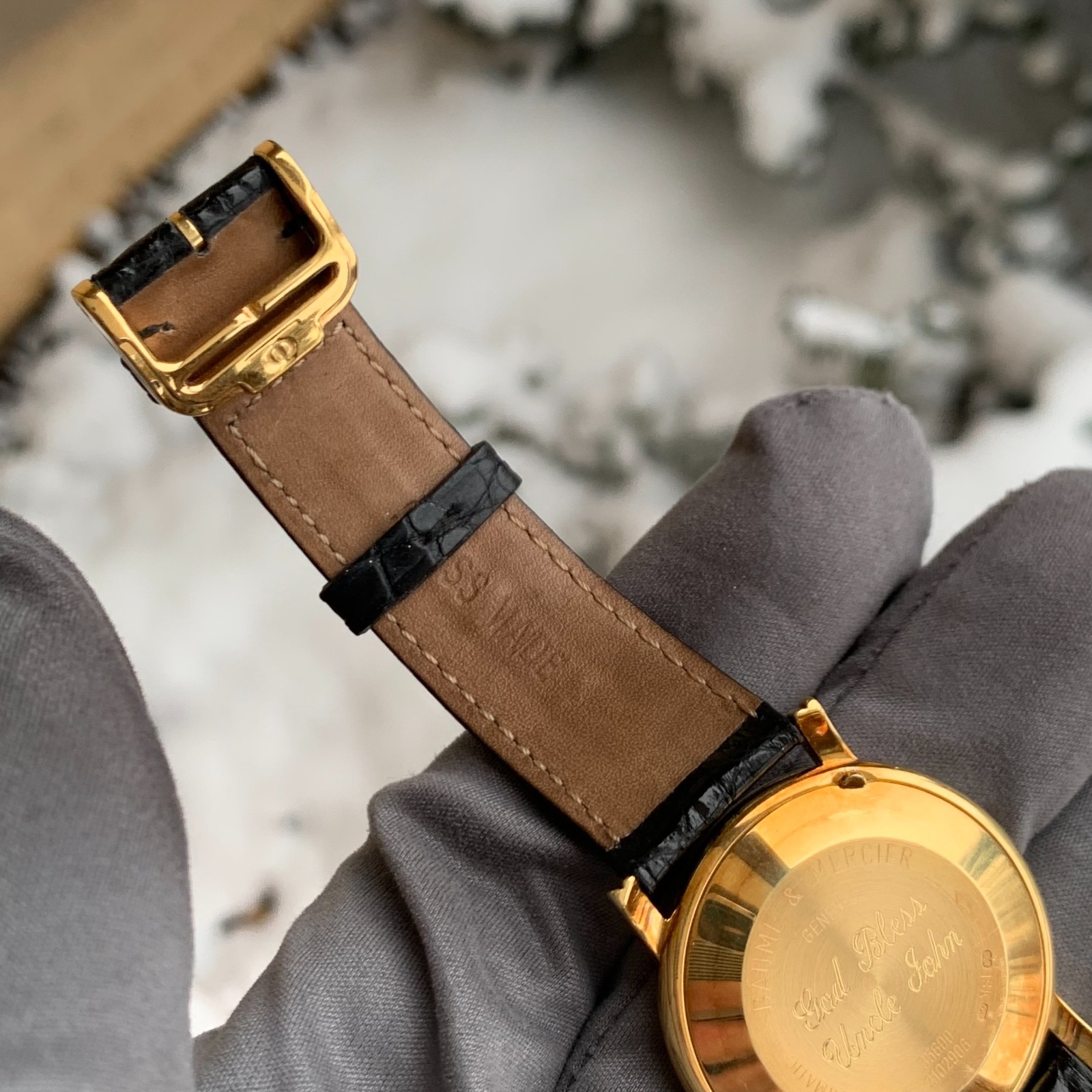 Baume & Mercier 18K Solid Gold Fancy Lugs Automatic Ref. 35600 – Wristwatch