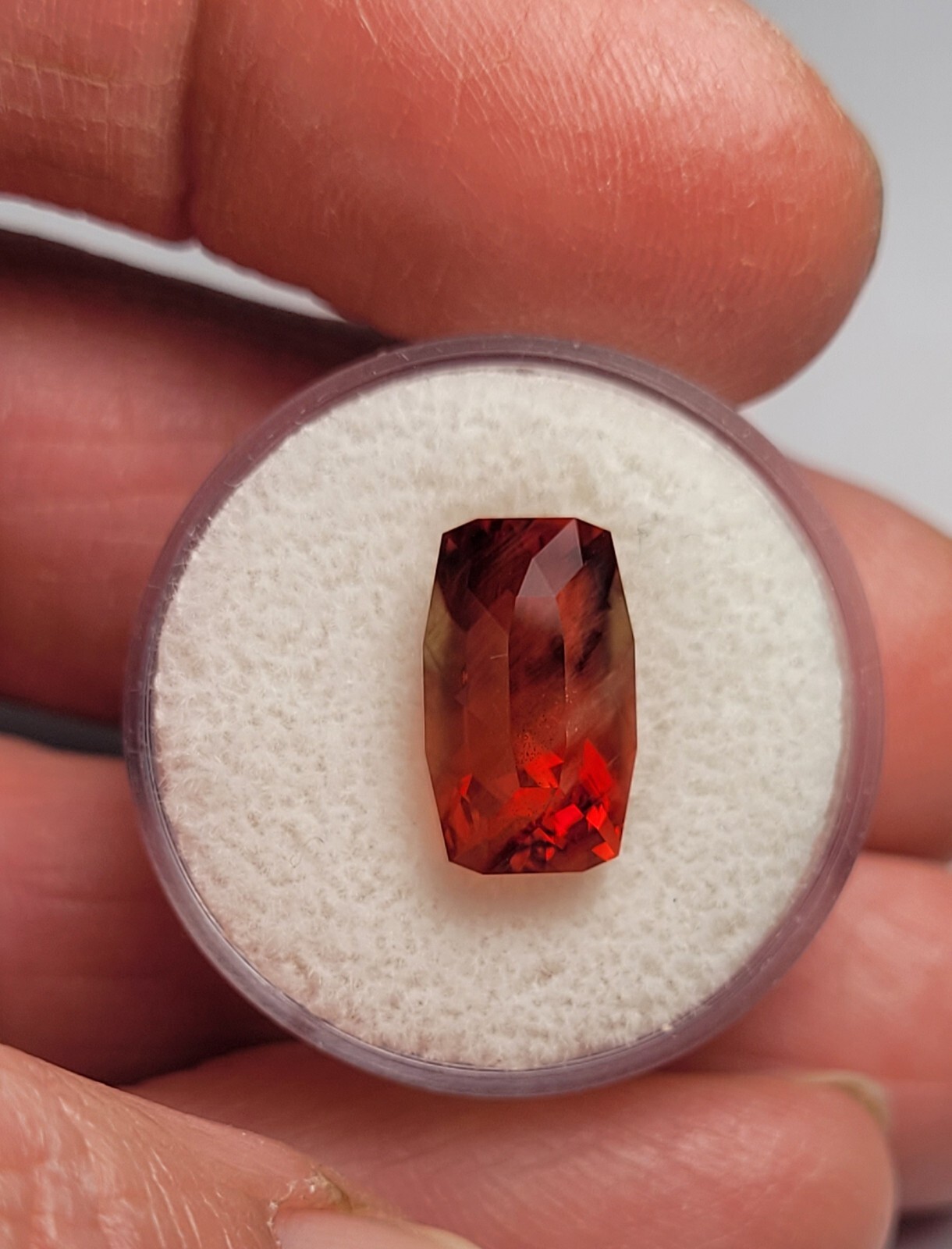 Oregon sunstone: custom cut cushion shape gemstone 7.1 cts