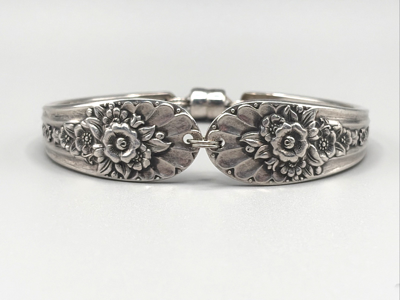 Vintage International Silver Spoon Bracelet Spring Glory Floral Magnetic Clasp