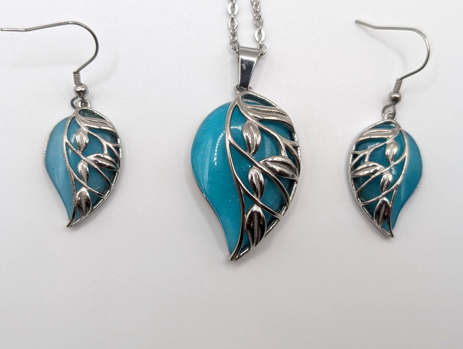 Aqua Color Chalcedony Teardrop Earring Pendant Set Sterling Silver Leaf Filigree