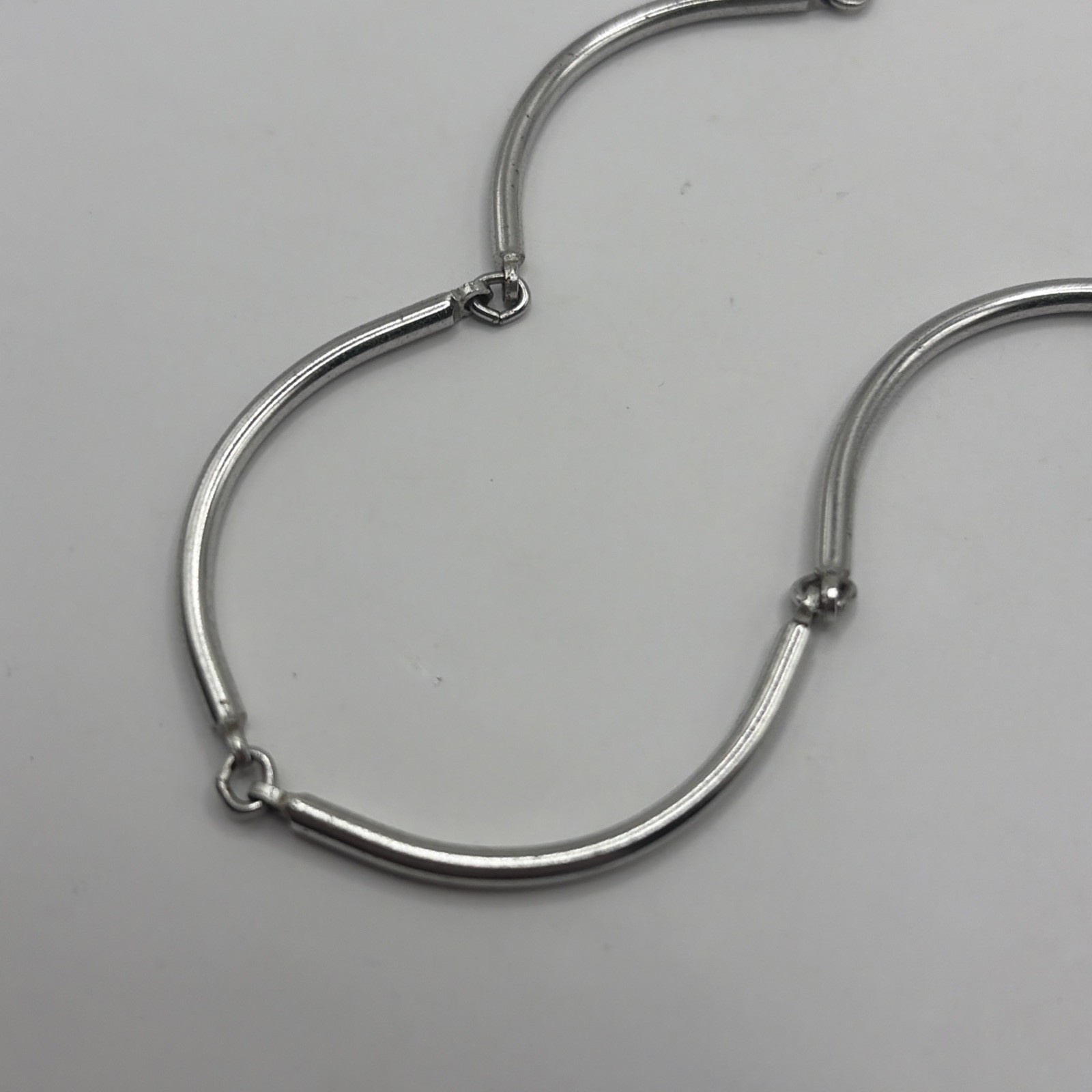 Vintage Sarah Coventry Silver Tone Curved Bar Necklace Minimalist 1970s- 15 Inch