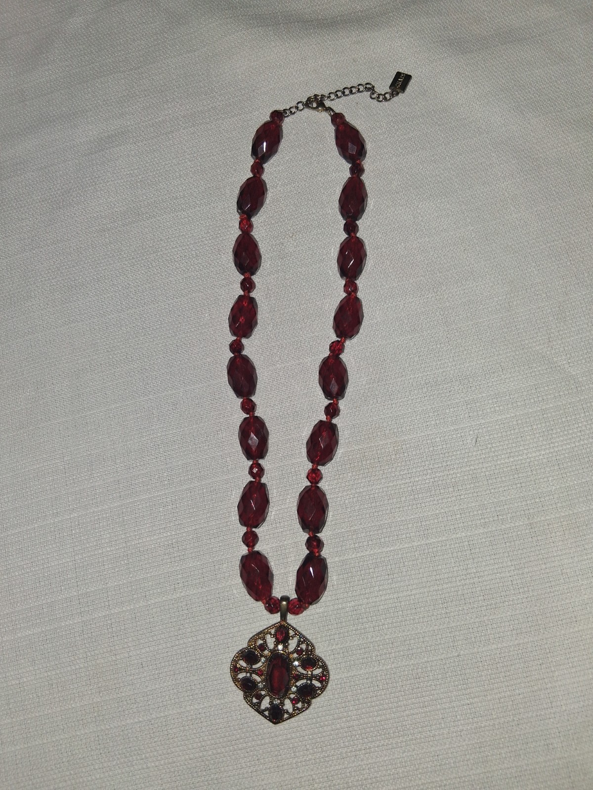 Red Beaded Necklace Ball/Bead Chain Gold Tone Filigree Charm Pendant Lobster