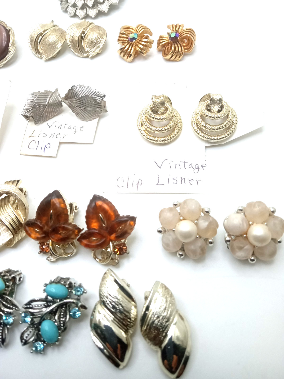 Vtg Lisner 50’s 60’s Clip On Earrings Silver & Gold Tone Lovely Lot of 13 Pairs