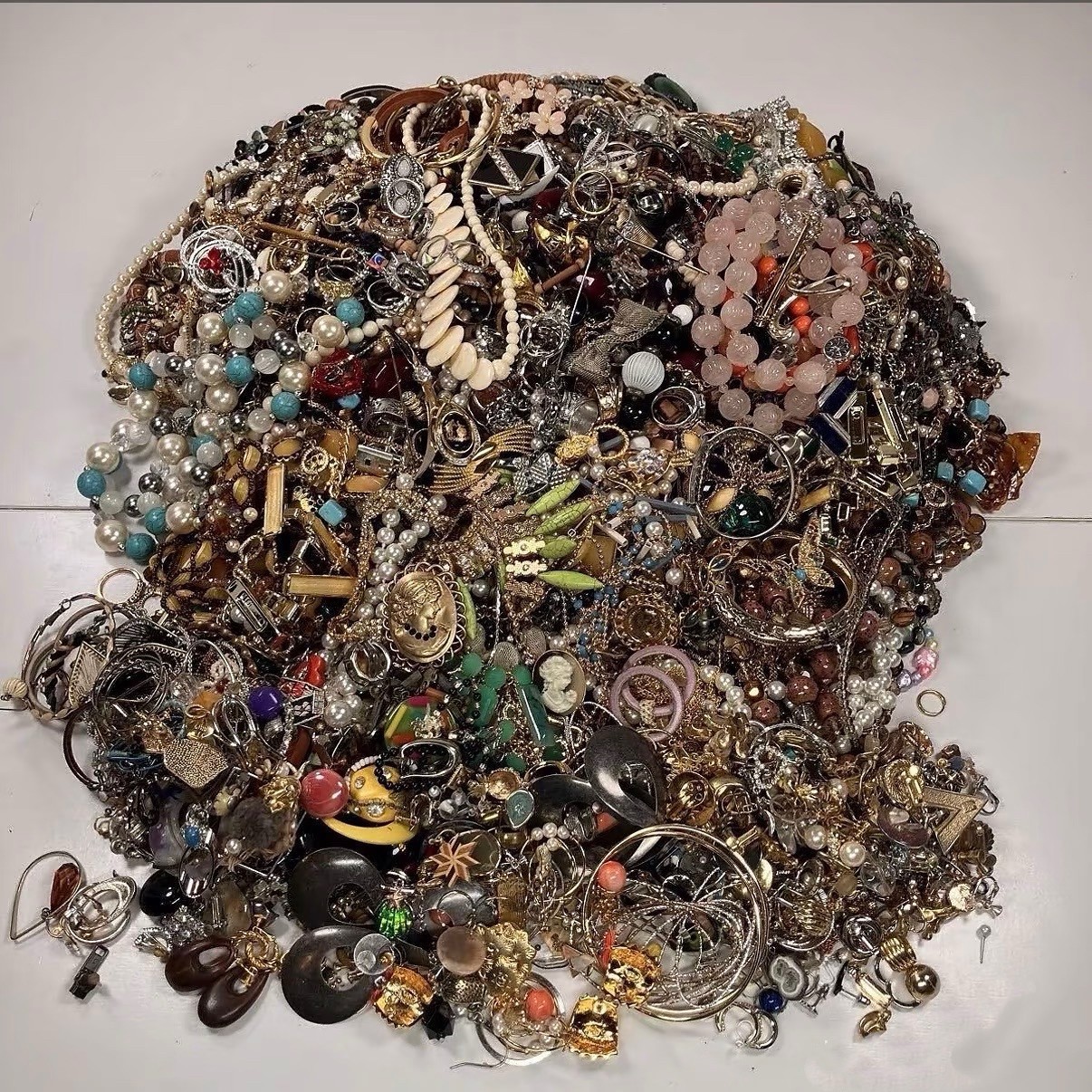 Vintage Jewelry Mystery Bag, Overseas Retro Old Ornaments, Imported Secondhand
