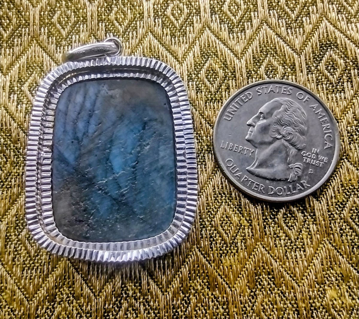 Large LABRADORITE PENDANT Signed 14K White Gold Milor – Italy – Bezel – Natural