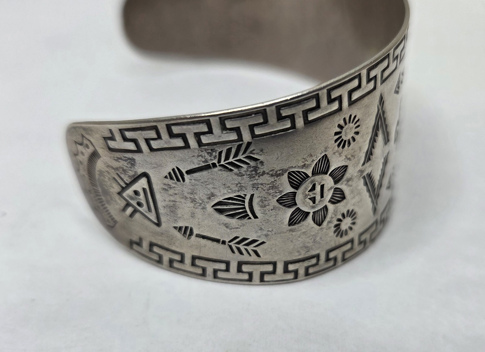 Vintage Southwest American Stamped Sterling Silver Cuff Bracelet Fred Harvey Era