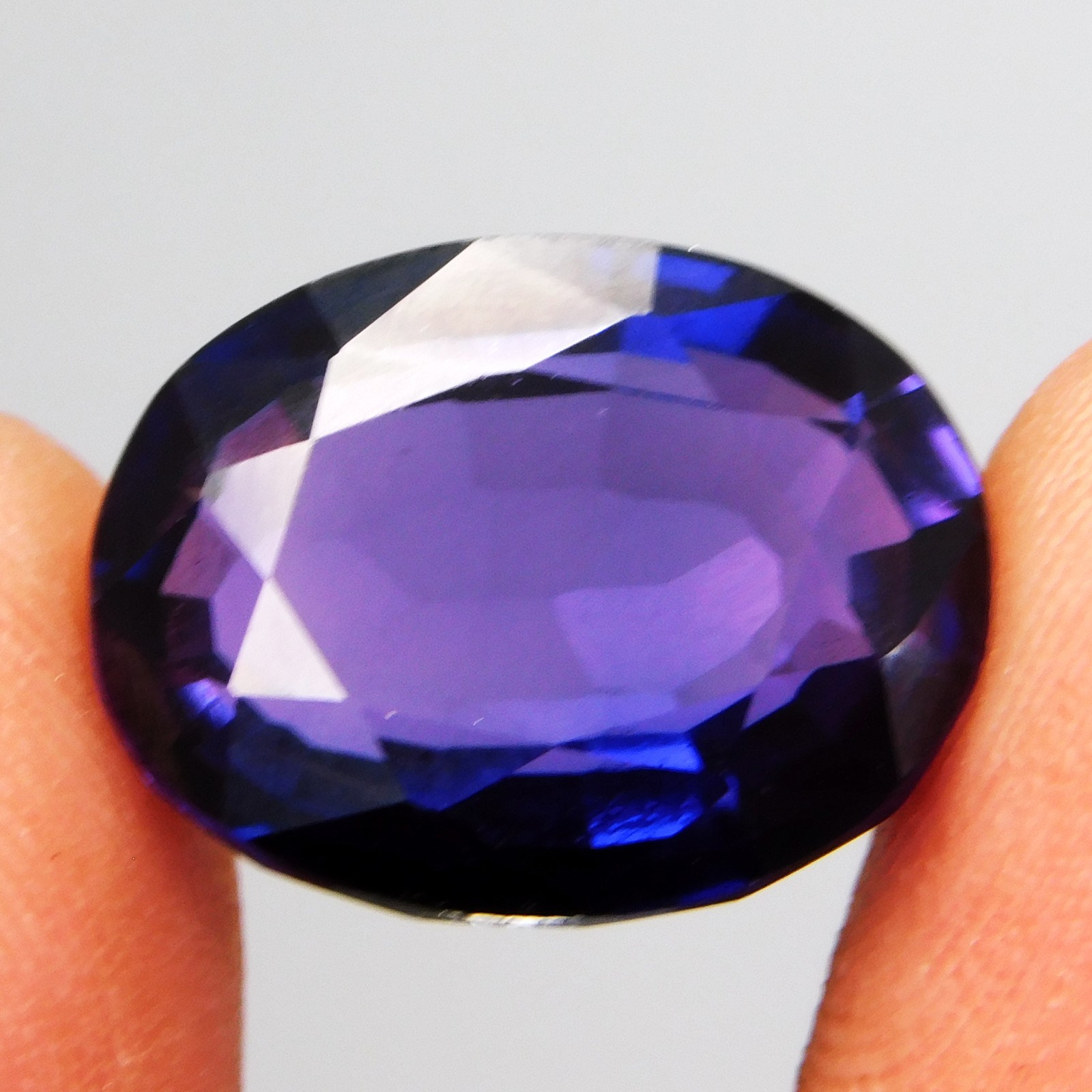 Natural 13.90 Ct Boysenberry Sapphire Oval Cut Certified Fabulous Gemstone