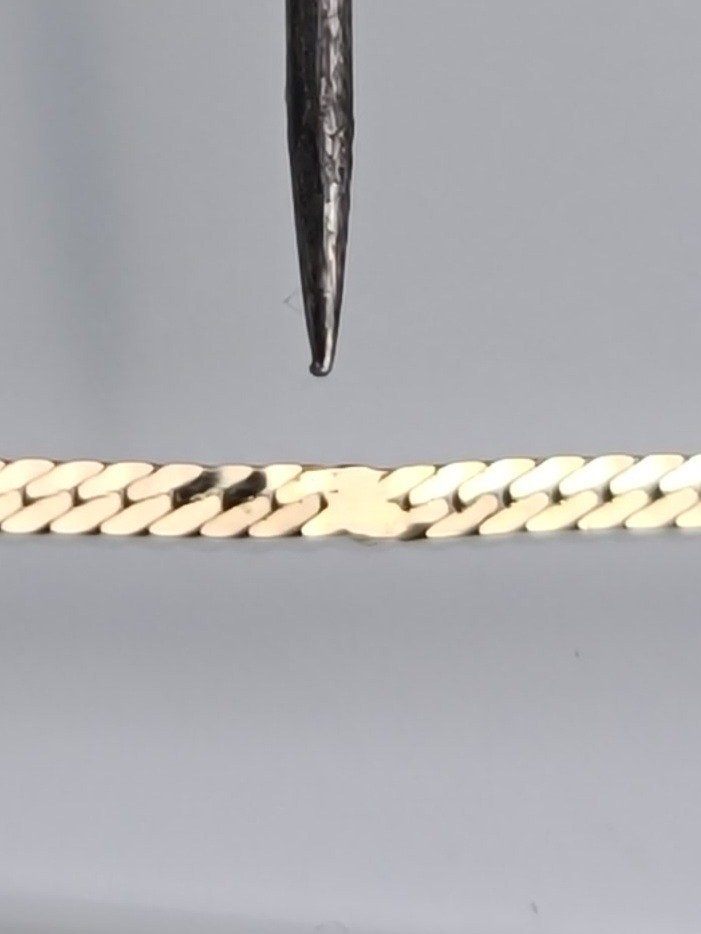 14k Solid Yellow Gold Herringbone Chain Necklace 24″L x 1.3mm wide 2.8g