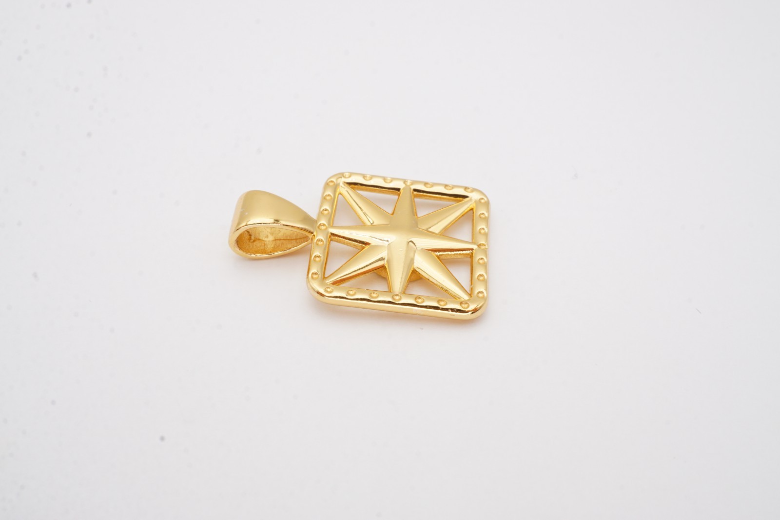Jane Win Gold Plated Sterling Silver 925 Star Pendant