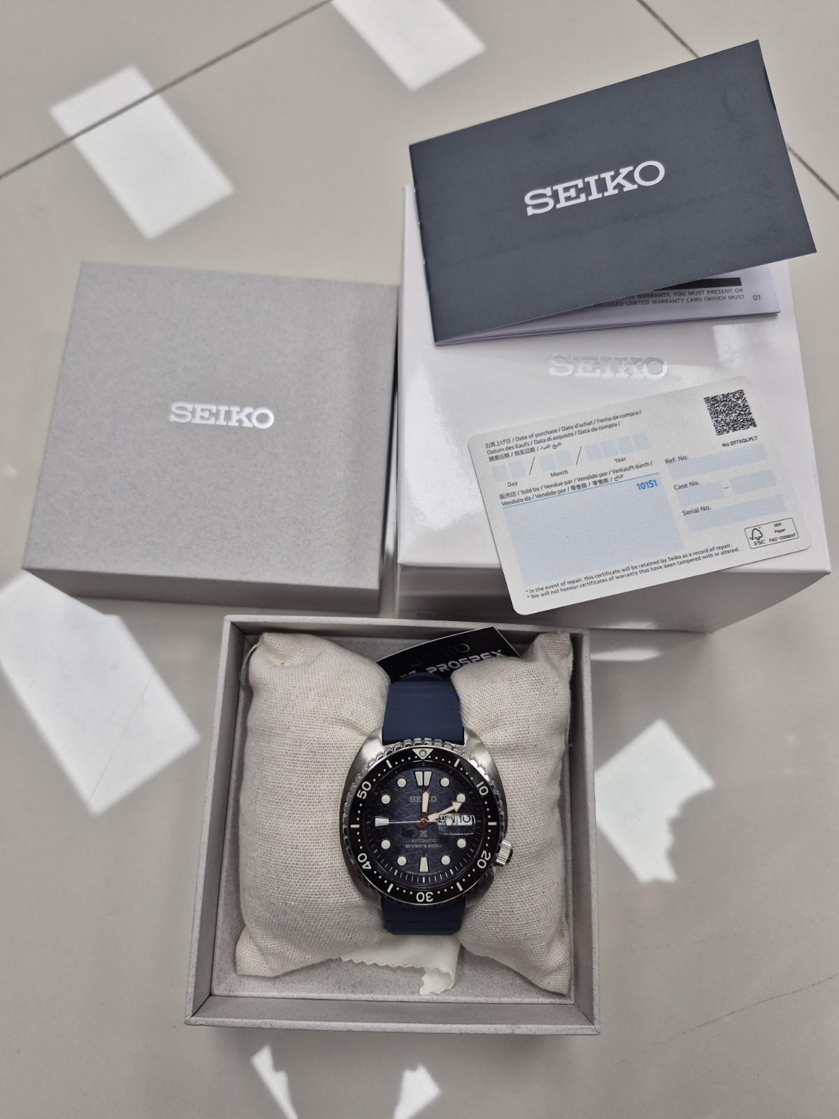 Seiko Prospex Automatic Diver 200m Blue Dial Day/Date Blue Rubber Strap Box