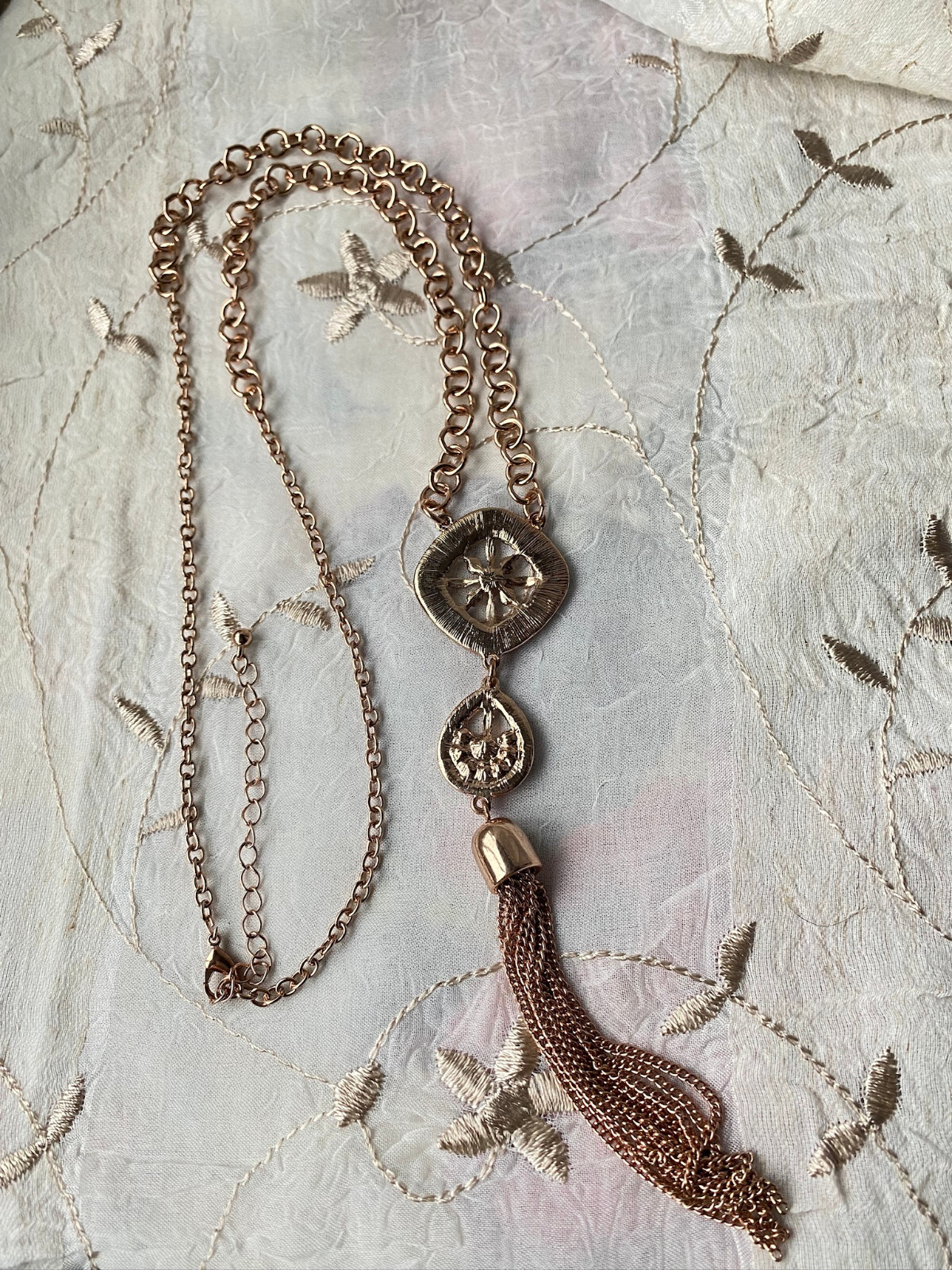 Rose Gold Chain & Pendant – 5″ Decorated Pendant Rhinestones Approx 24″ NK181