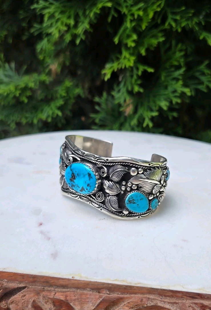 vintage handmade Navajo sterling silver sleeping beauty turquoise cuff bracelet