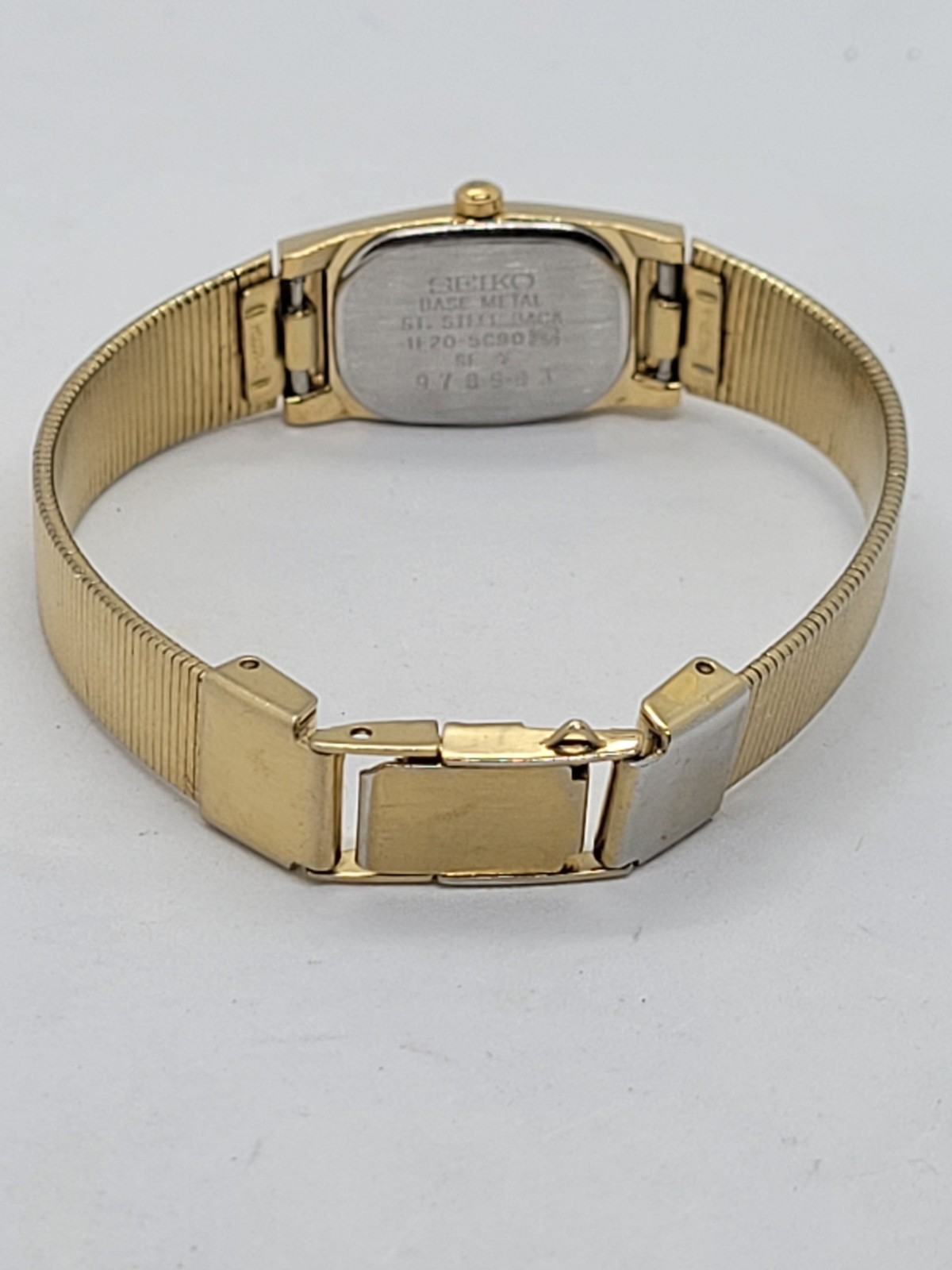 Works Vintage Seiko Women Watch Quartz Gold Tone 14mm 1F20-5C90 Fits 6.25″ (108)