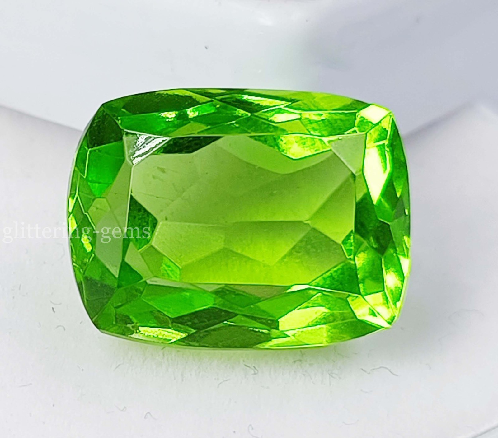 Beautiful 13.45 Ct Green Peridot Cushion Shape Natural Certified Gemstone 5DOO