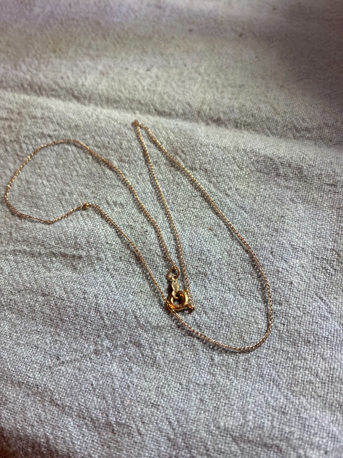 Vintage 1/20 12KT Gold Filled 15.5-Inch Fine Curb Link Chain Necklace