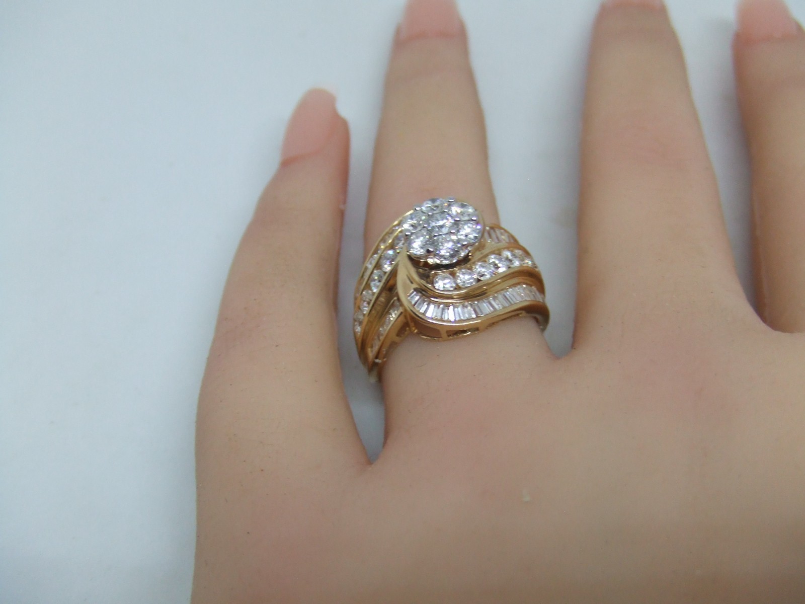 10k y. g. 1.44 ctw diamond cluster ring size 7.25