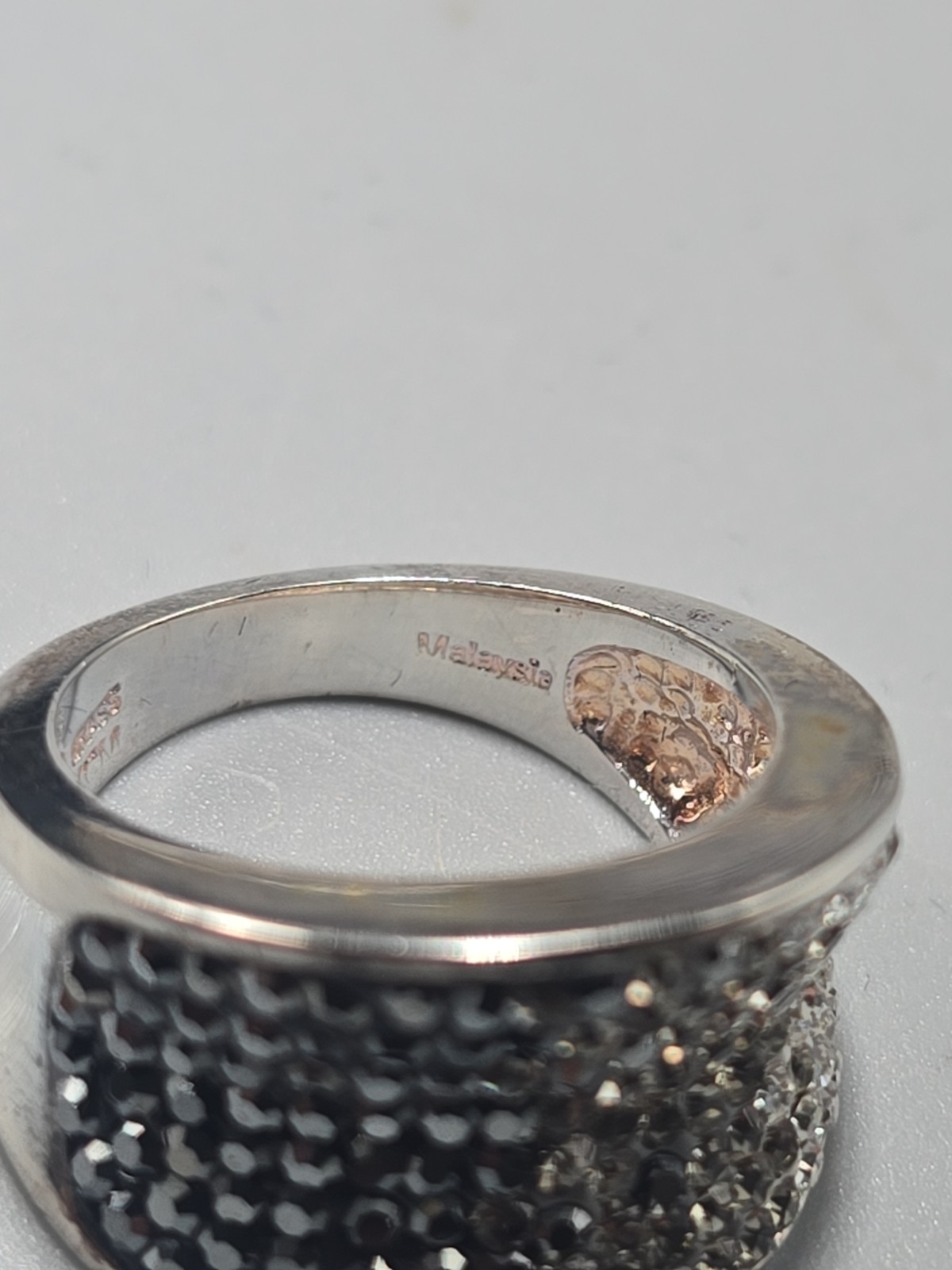 JCM Brass CZ Black Gray White Ombré Band Ring Size 8