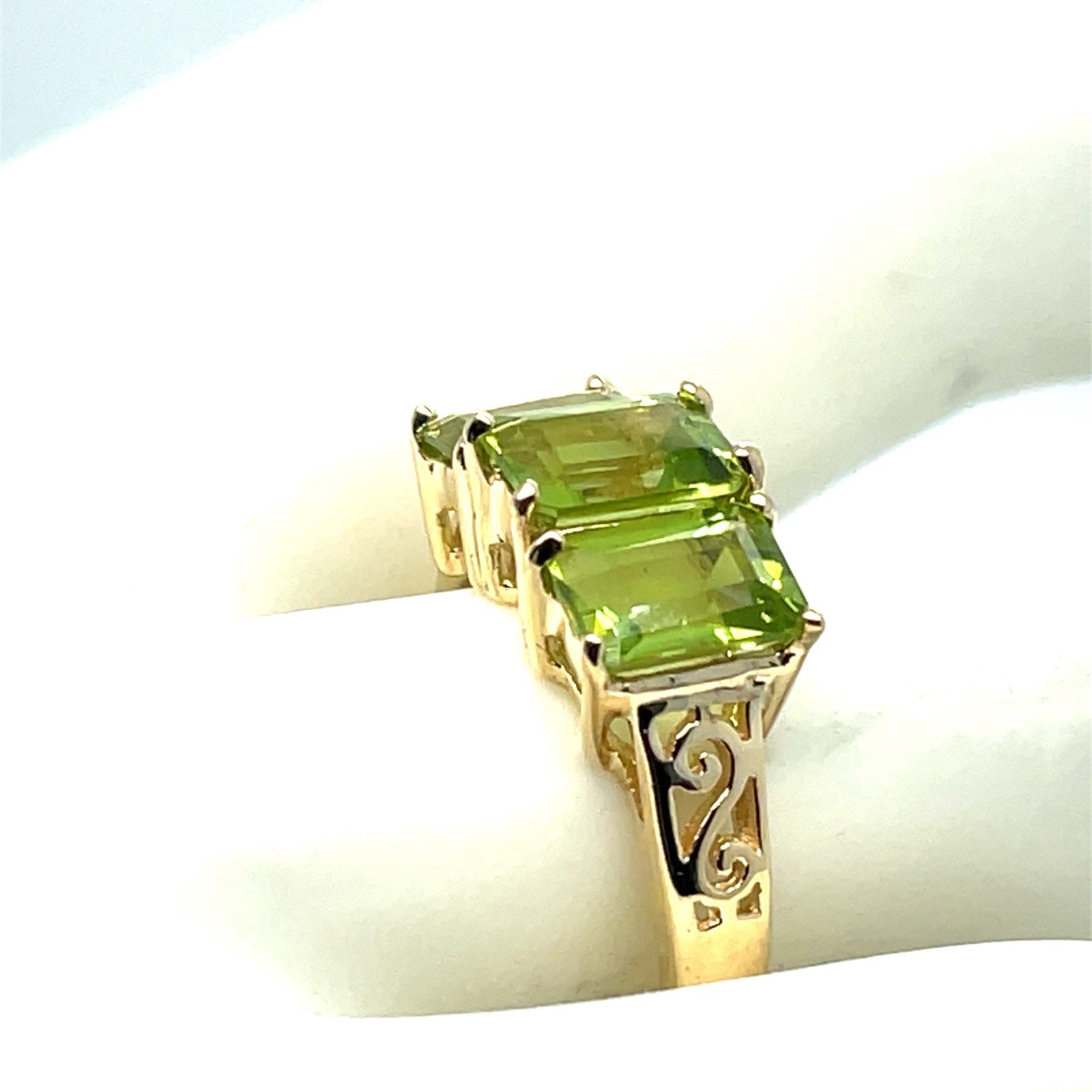 14k Yellow Gold 3 Emerald Cut 3.25 Cts Peridot Filigree Ring Size 7 – 3.2 Grams