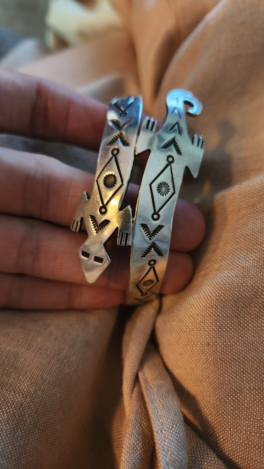 Vintage Navajo Gecko Lizard Wrap Cuff Bracelet Hand Stamped Sterling