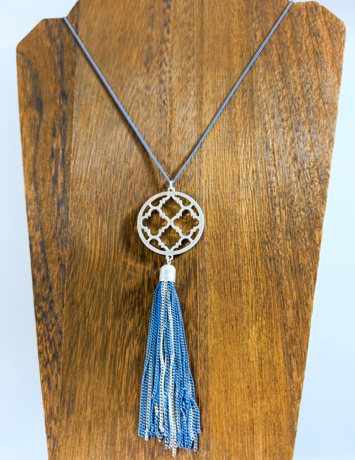 Silver Tone Snake Chain Necklace Round Tassel Pendant Blue Metal No Stone