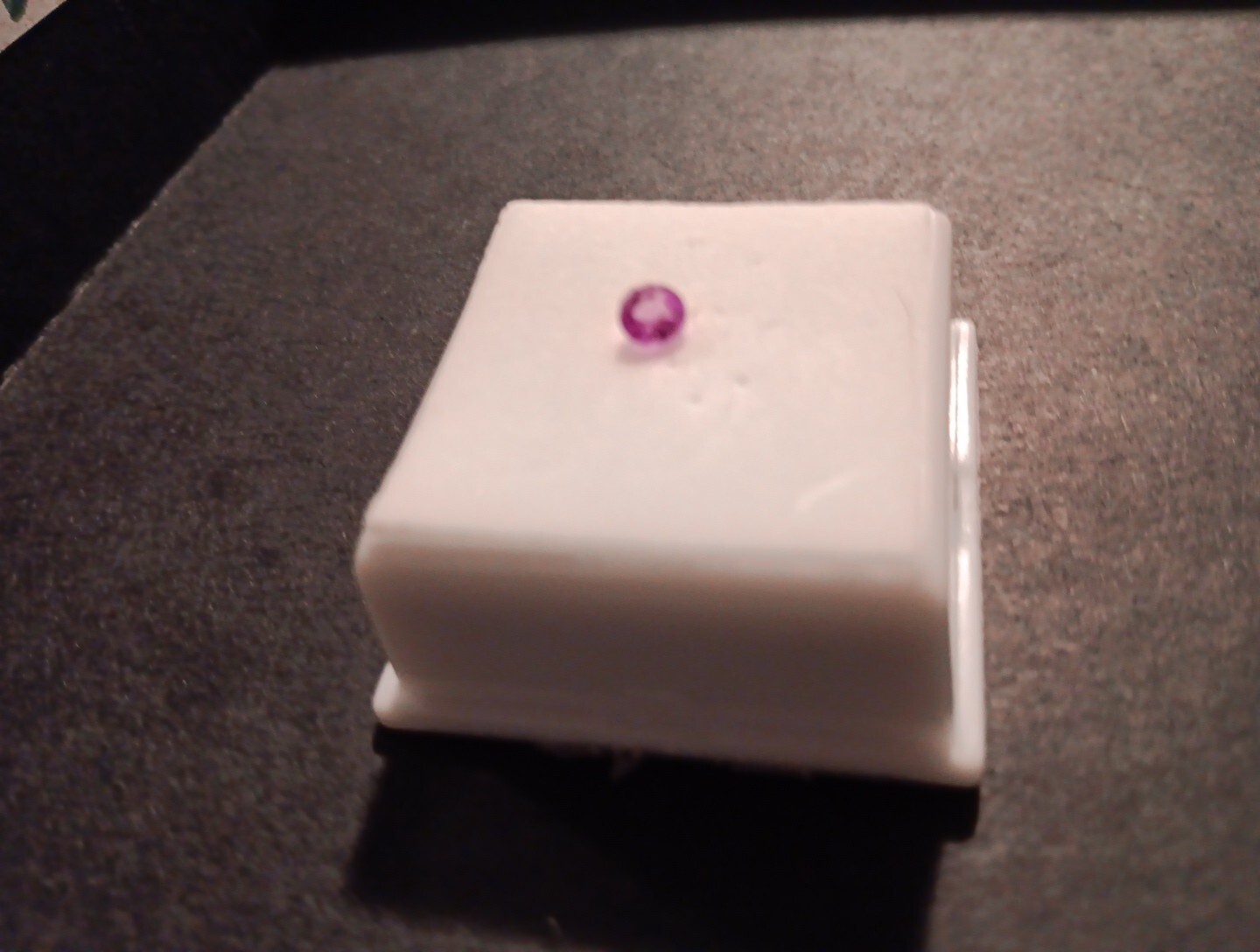 Geniune Pink Ceylon Sappire 4.70mm Round