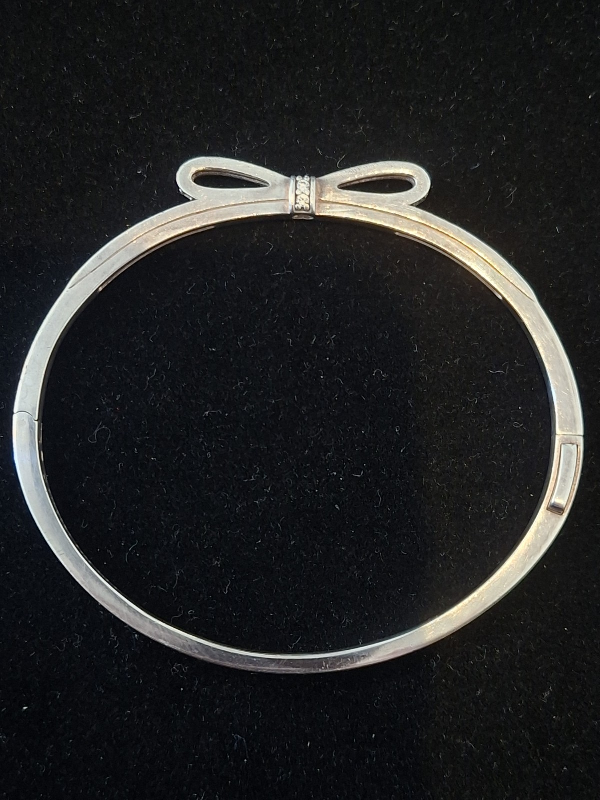 Genuine Hallmarked Pandora .925 Sterling Silver Bow Bangle In Box 14.93g
