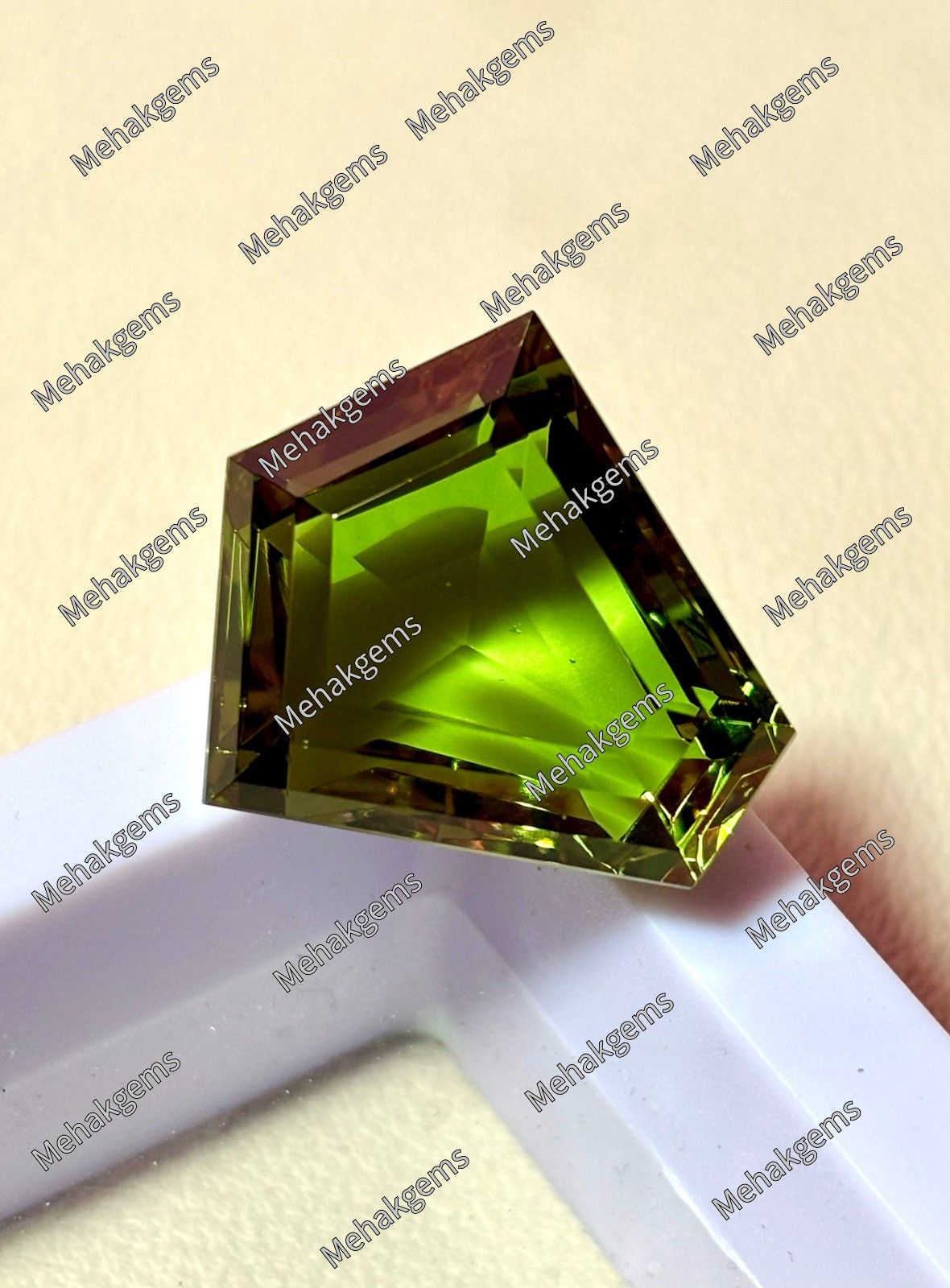 32.Ct Certified Zultanite Kite Cut Gemstone, Color Change Alexandrite Effect