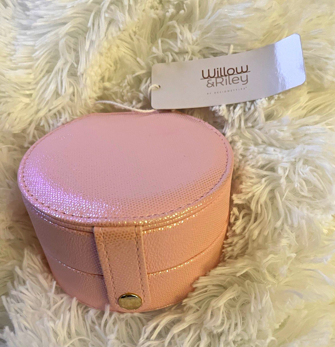 Willow & Riley Pink Round Travel Jewelry Box w/ Mirror & Compartments