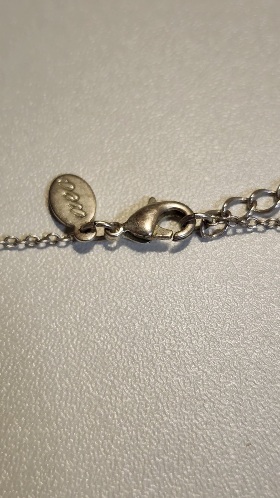 American Eagle AEO Silver Toned Necklace Crystal Rhinestone Keyhole Heart Signed