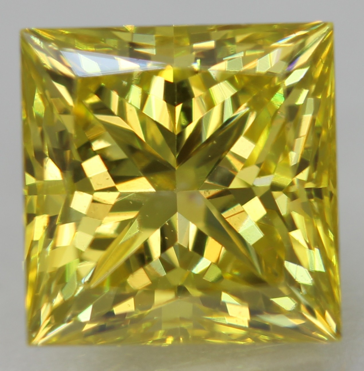 Cert 1.04 Carat Canary Yellow VVS2 Princess Natural Enhanced Diamond 5.51×5.43mm