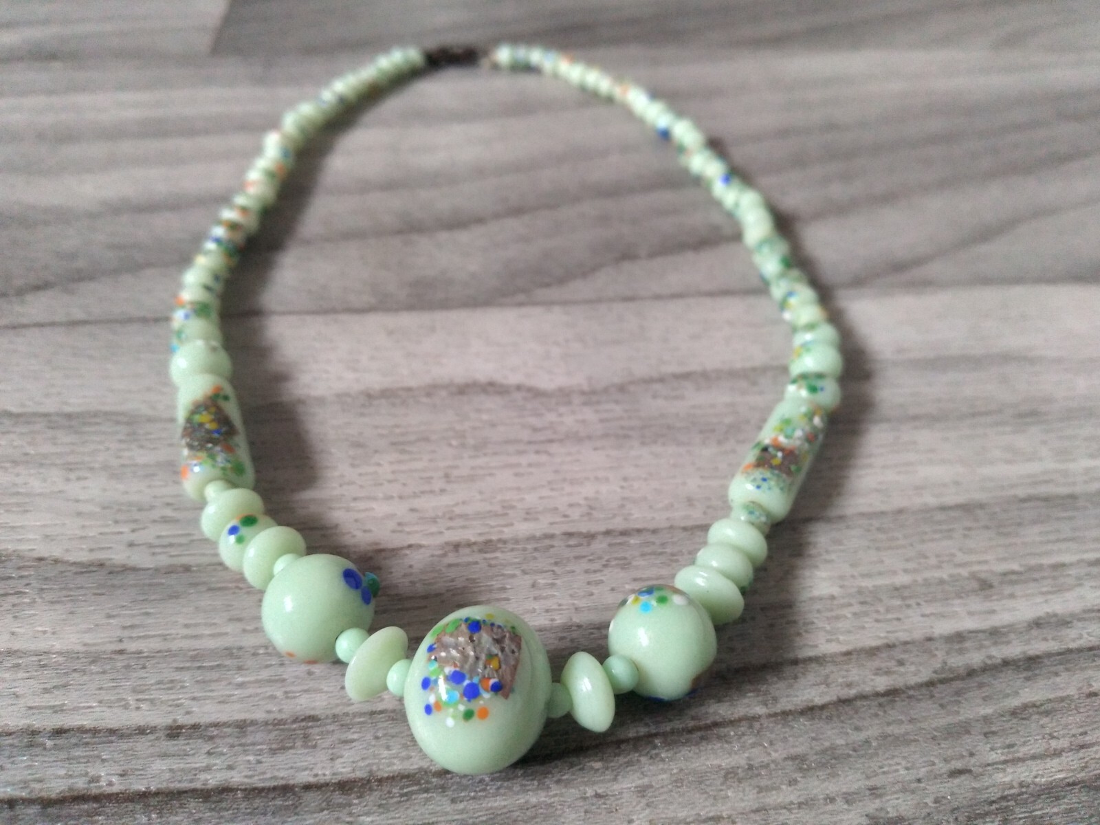 Jadeite Beaded Glass Necklace 15in Light Green Antique Art Deco Vintage