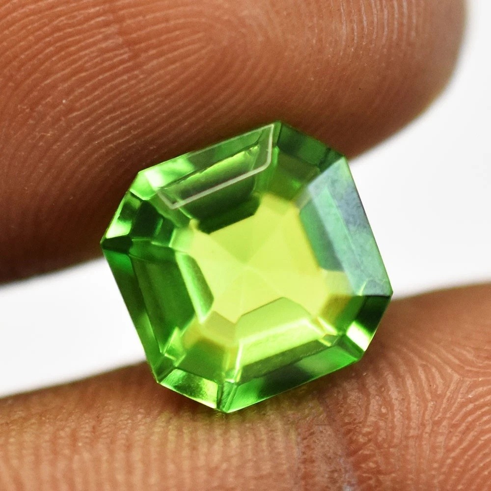 Certified 7.85 Ct Natural Green Peridot Square Cut Loose Gem for Jewelry