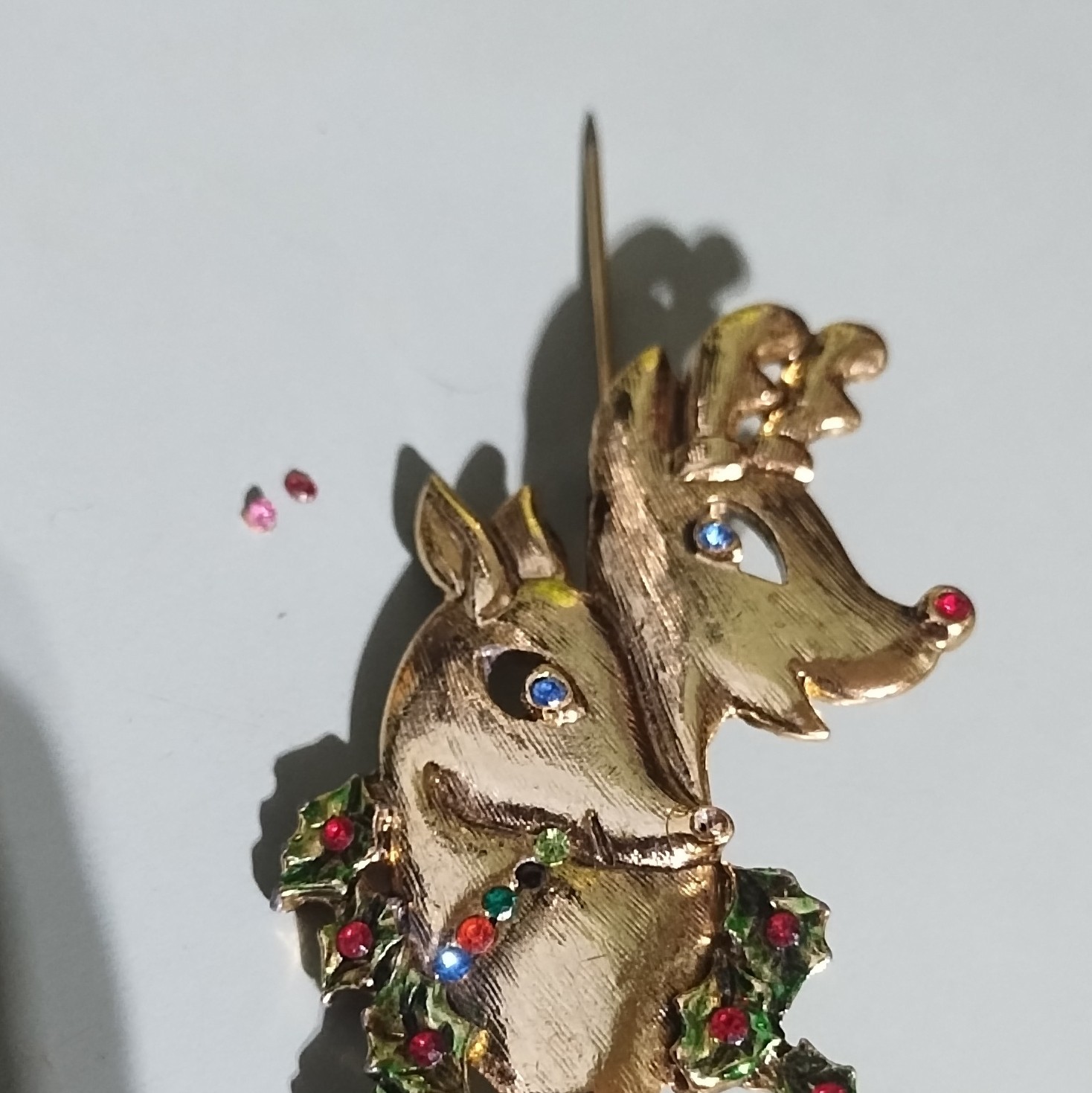Beatrix Signed Reindeer Christmas Brooch Gold Tone Enamel Rhinestones