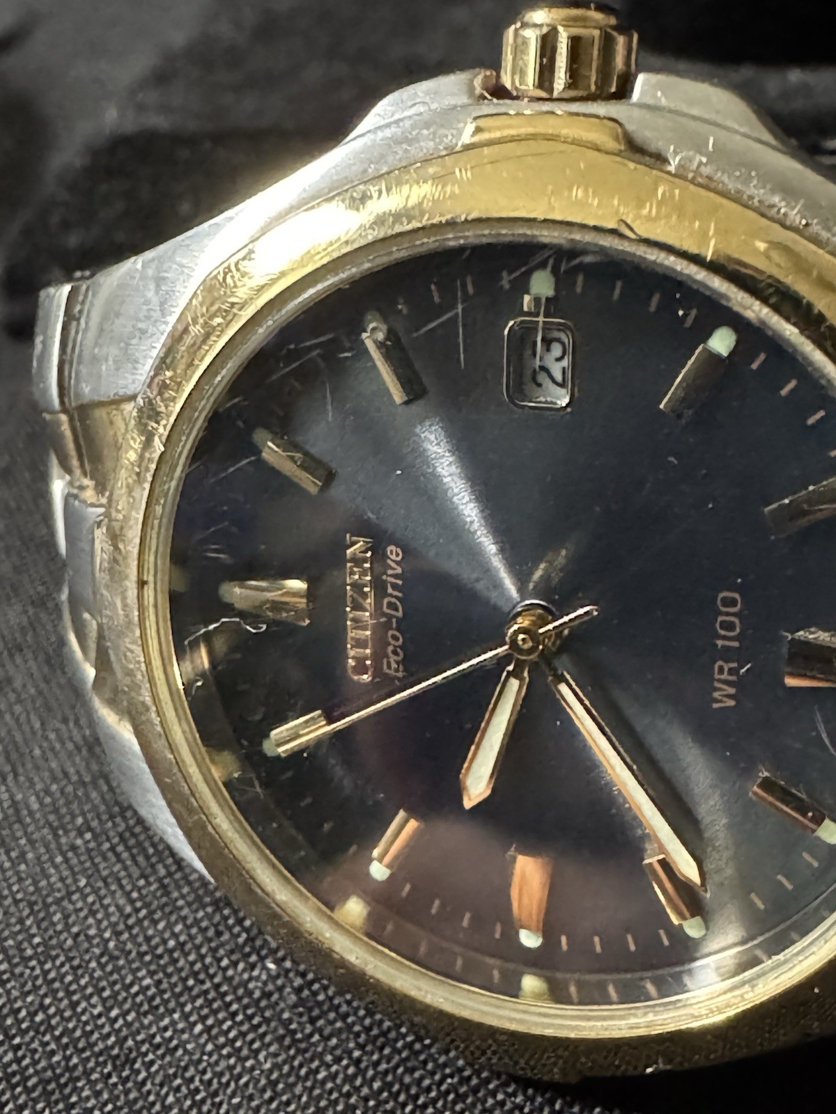 Citizen Eco-Drive Men E111-K15699 Two Tone Stainless Eco Drive Works