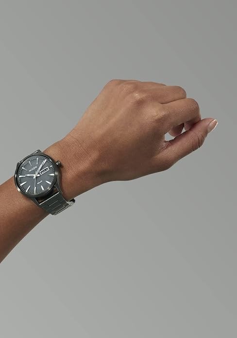 Nixon Sentry Solar Stainless Steel Gunmetal 40mm Watch Day/Date 10 ATM A1346-131