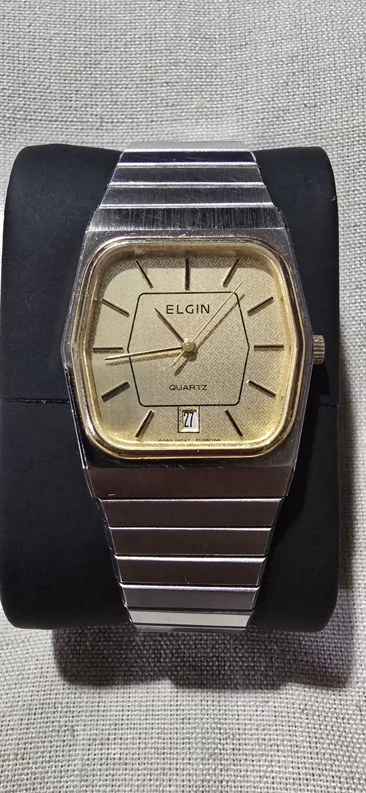 Vintage Elgin Quartz Men’s Date Watch Gold Dial Silver Tone Bracelet Runs