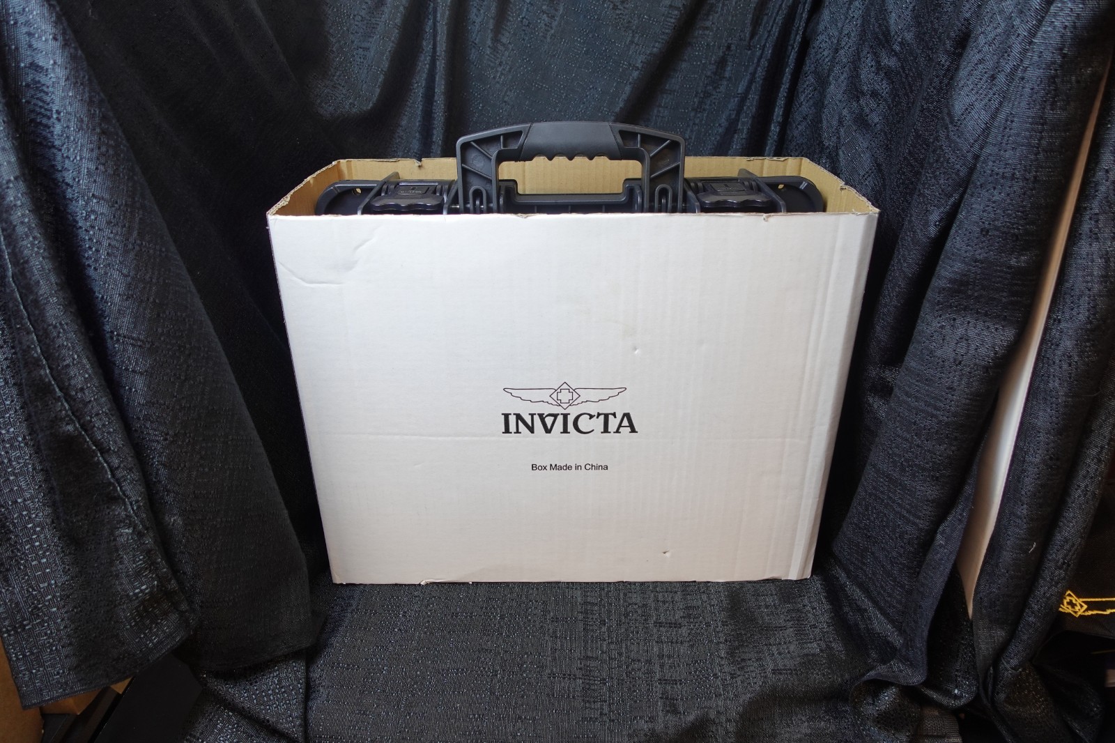Invicta Racing 8 slot dive impact watch case / model #8RT-SKCBLK / NEW